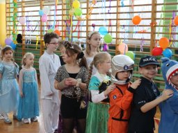 b_1024_768_0_00_images_2023_2024_WYDARZENIA_Choinka_418308762_840203007907649_6200435094133782495_n